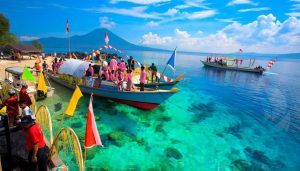 Toga Wisuda Maluku Utara Baju Topi Jubah
