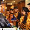 sewa toga untuk dosen murah